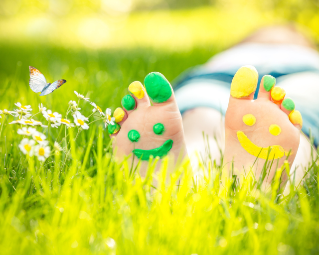 Pieds dans l'herbe